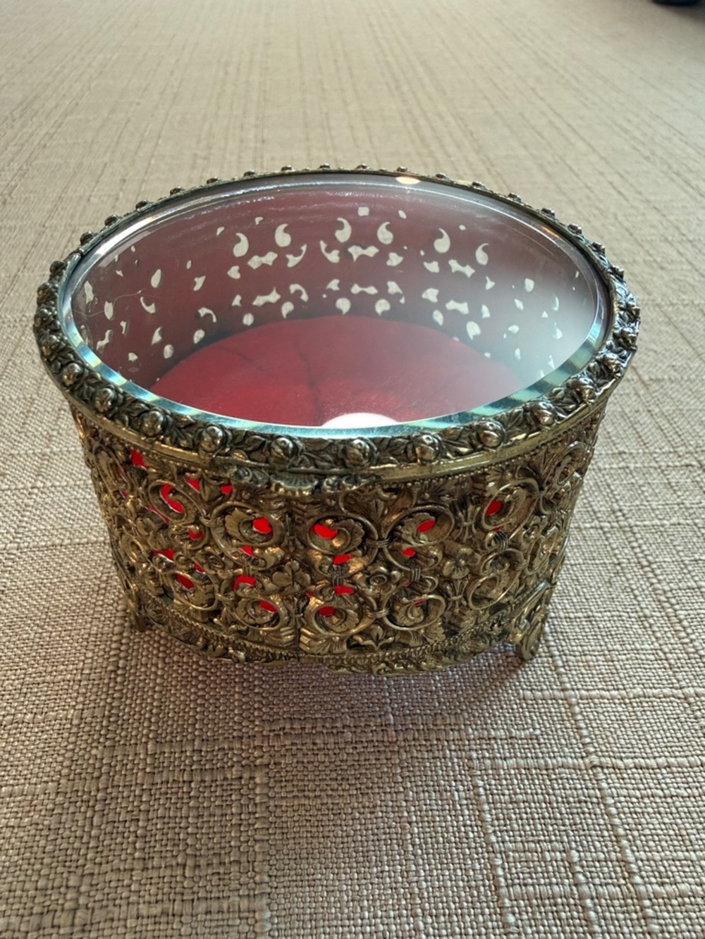 Antique-Style Brass Filigree Trinket Jewelry Box glass lid vintage Japan